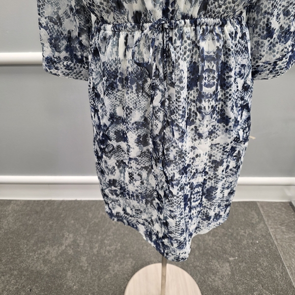 Vince Camuto Blue and White Midi Dress - Picture 3 of 9